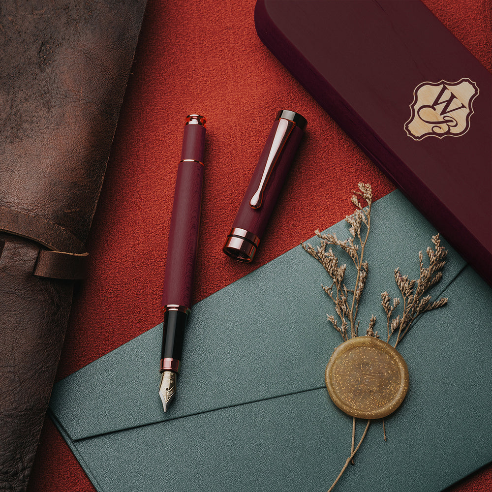 CREST FOUNTAIN PEN SET